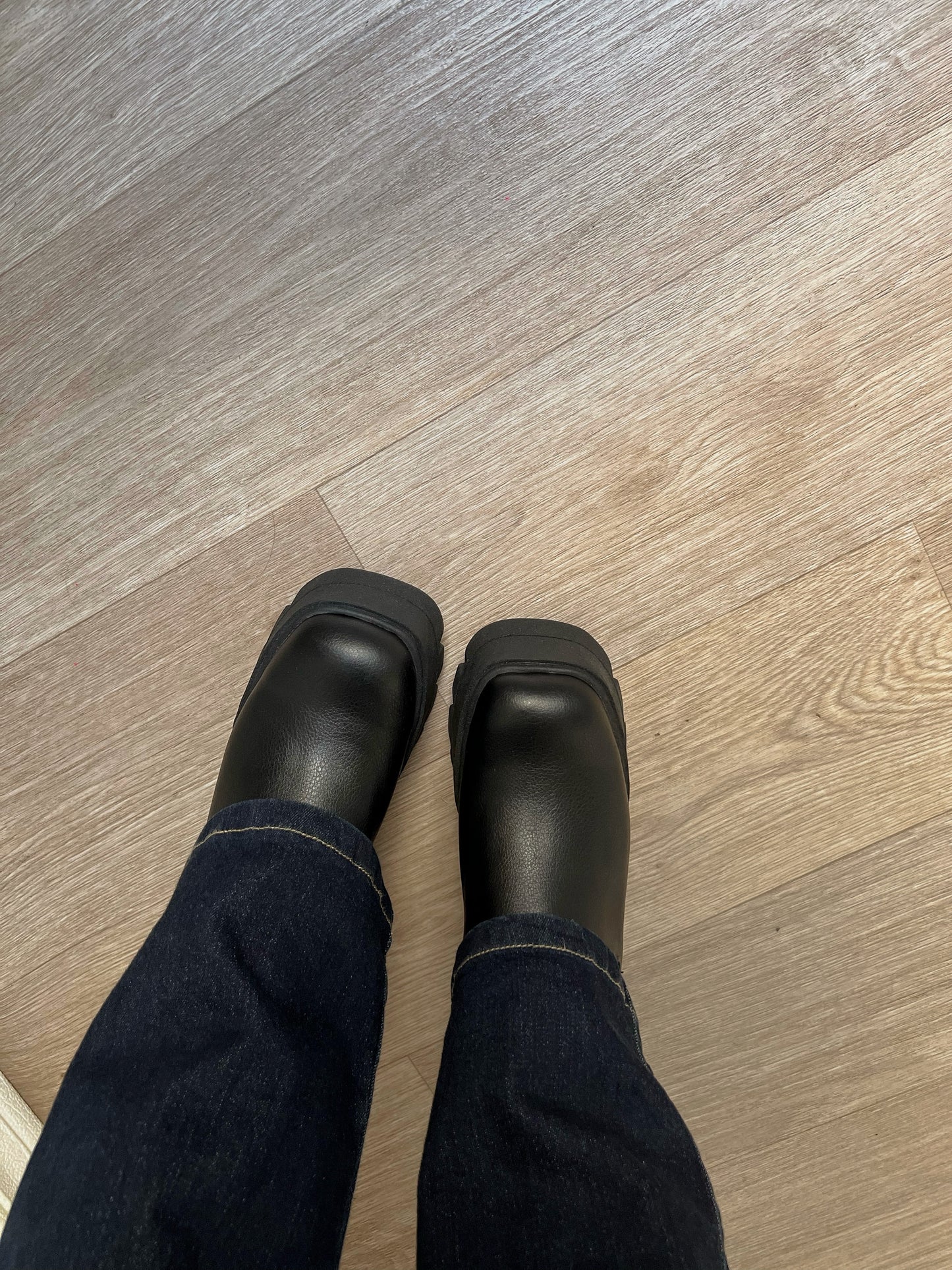Botines Chelsea negro