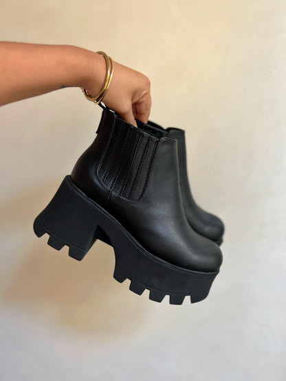Botines Chelsea negro