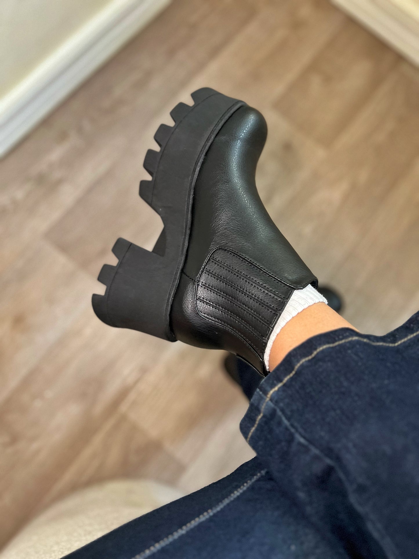 Botines Chelsea negro