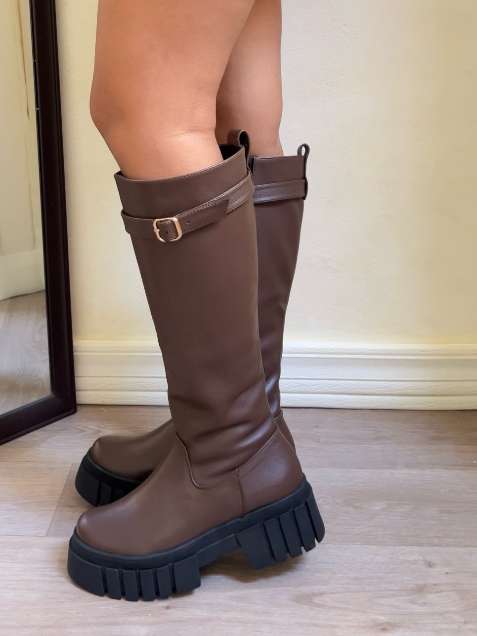 Bota marrón - Simone