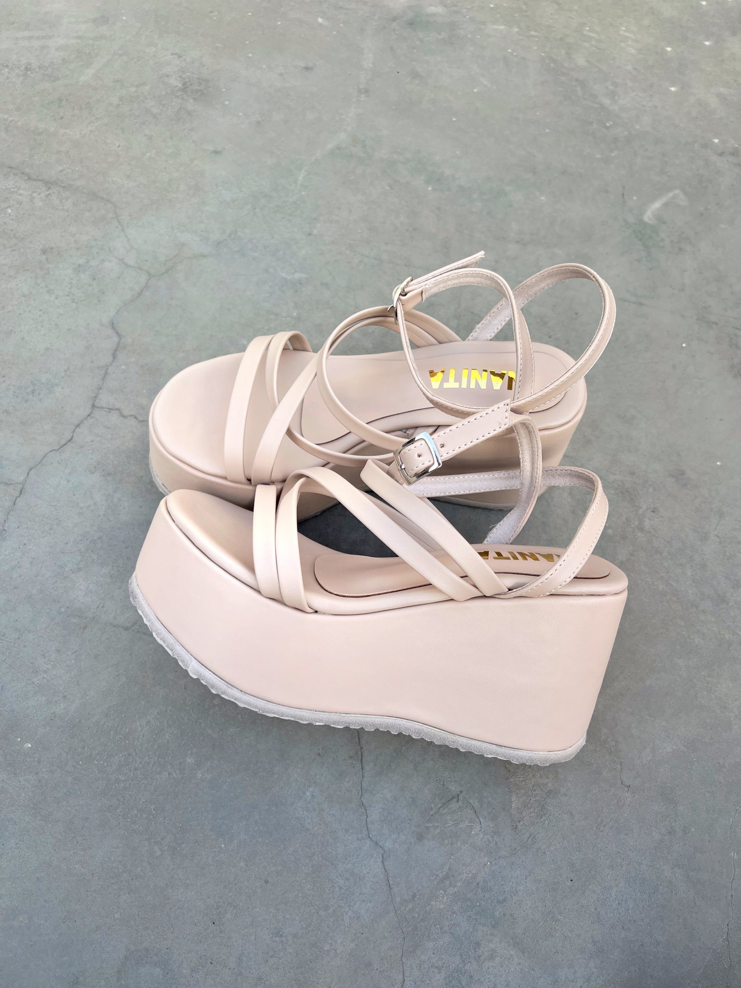 Sandalias Estella plataforma beige