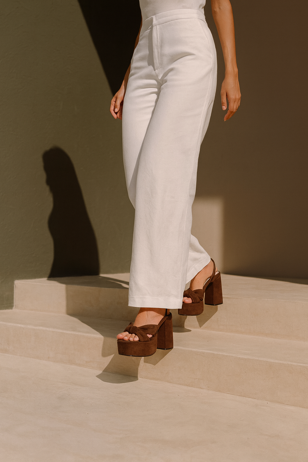 Tacón chocolate - Daisy