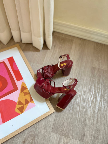 Tacones Steffi tiras borgoña