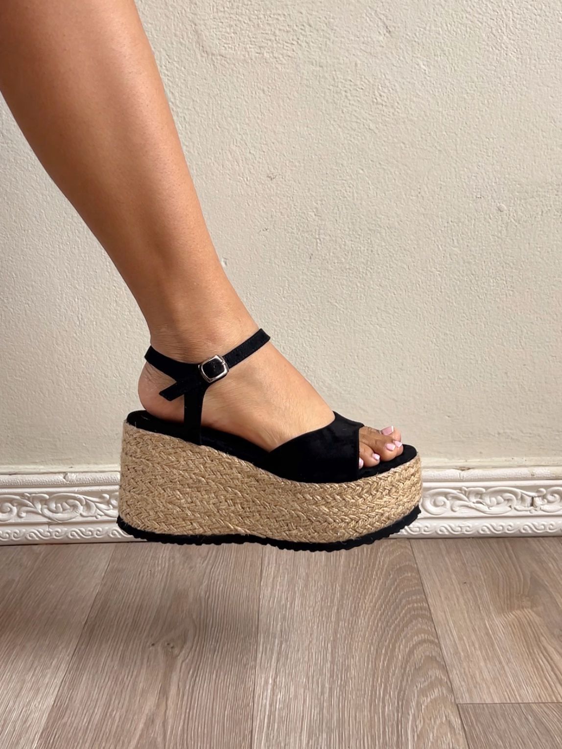 Sandalias negro soga - Lucy